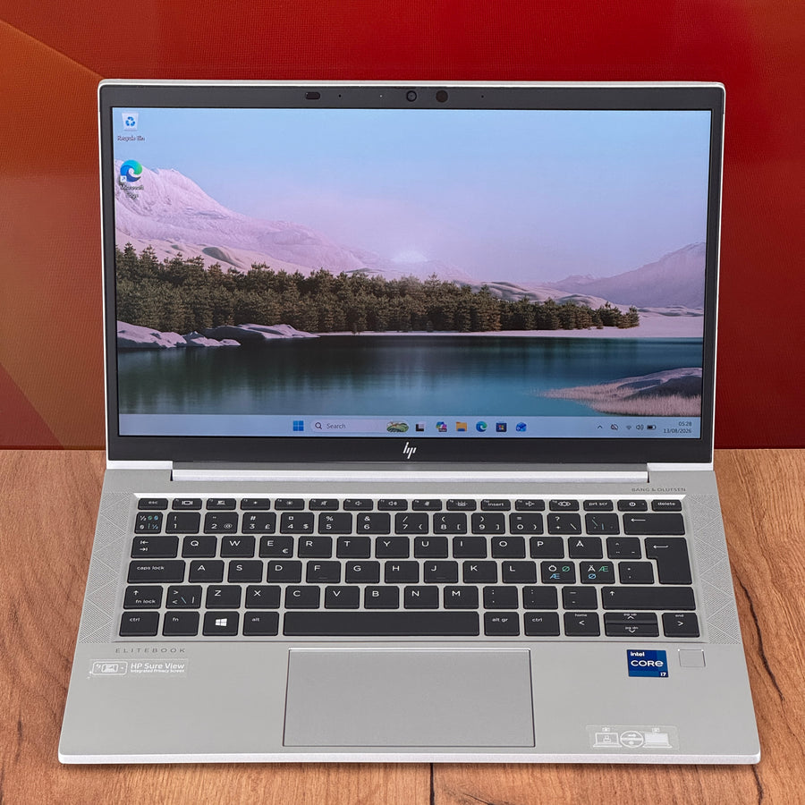 HP EliteBook 830 G8 — klawiatura