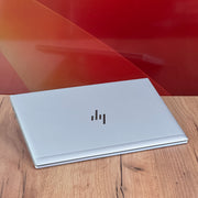 HP EliteBook 830 G8 — bok