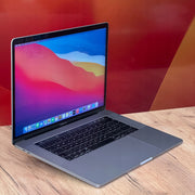 Apple MacBook Pro 15" 2019 A1990 i9 32GB 512GB Radeon Pro 560X macOS