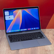Apple MacBook Air A2337 (2020)/Apple M1/8 GB/256 GB SSD/13.3" id: 62440