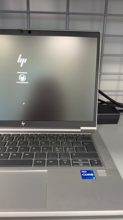 HP EliteBook 830 G8